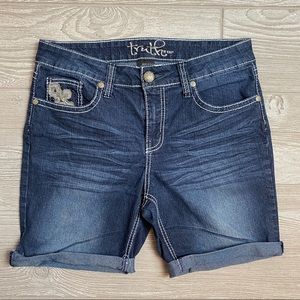 💙 Truth be Told Jean Shorts 10